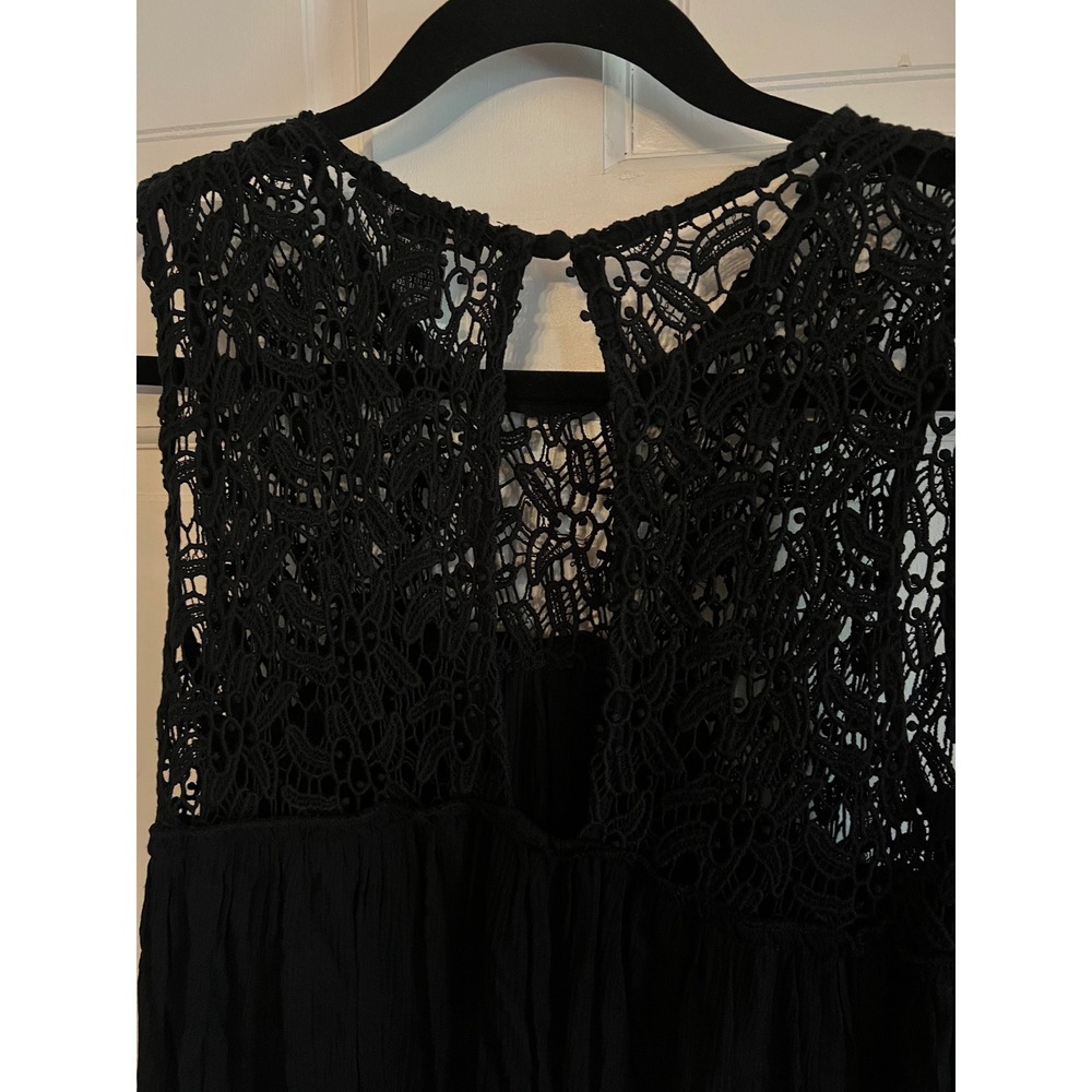Chelsea & Theodore Black Crochet Lace Sleeveless Boho Blouse Top Small NWT - Picture 4 of 4
